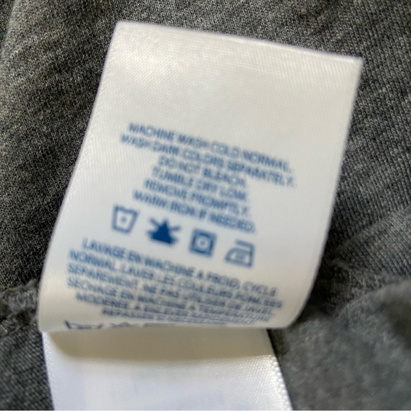 Lands End Basic T-Shirt - Picture 5 of 5